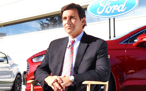 Ford record 2015 profits reward shareholders as CEO Mark Fields predicts growth in 2016